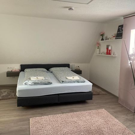 #2 Grosses Zimmer Mit Pool Und Garten Memmingen Kültér fotó
