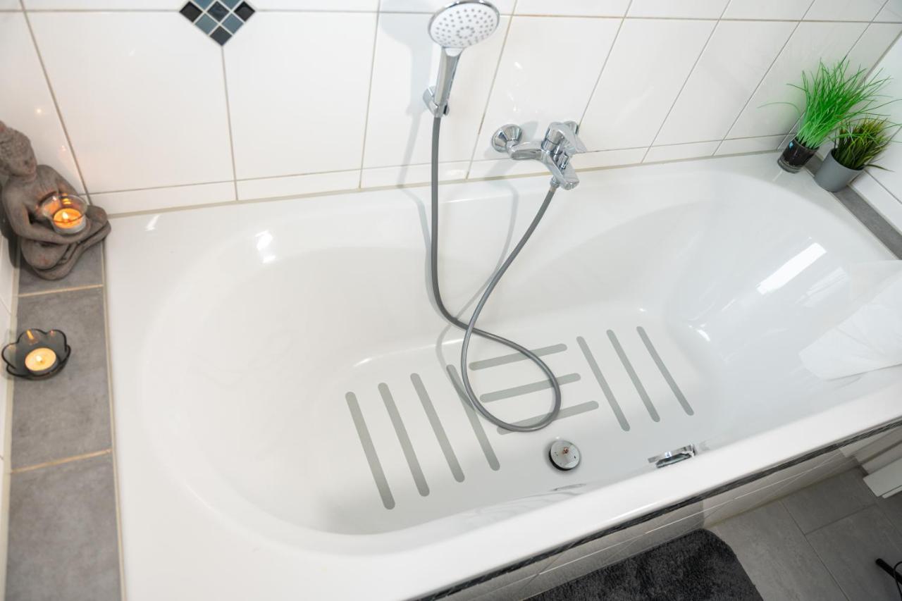 #2 Grosses Zimmer Mit Pool Und Garten Memmingen Kültér fotó